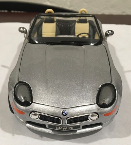 1999 CORGI BMW Z8 DIECAST TOY CAR,SS7741, PRE-OWNED - Picture 3 of 14