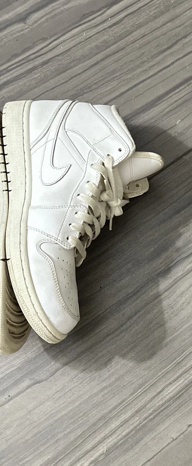 Nike Air Jordan 1 Retro Mid Gimnasio Tenis Triple Blanco 554724-100 Hombre’s Talla 11 Foto 4 de 4