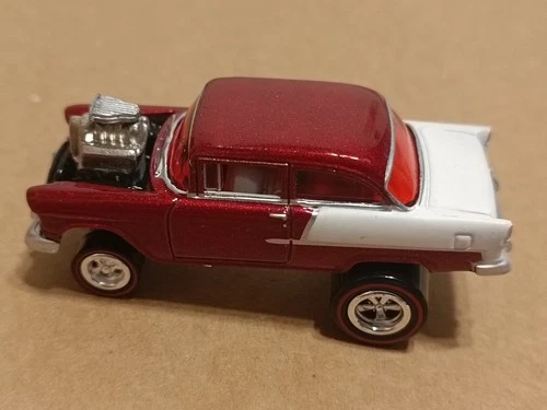 Johnny Lightning Street Freaks 2025 R2A 1955 Chevrolet Zingers White Lightning