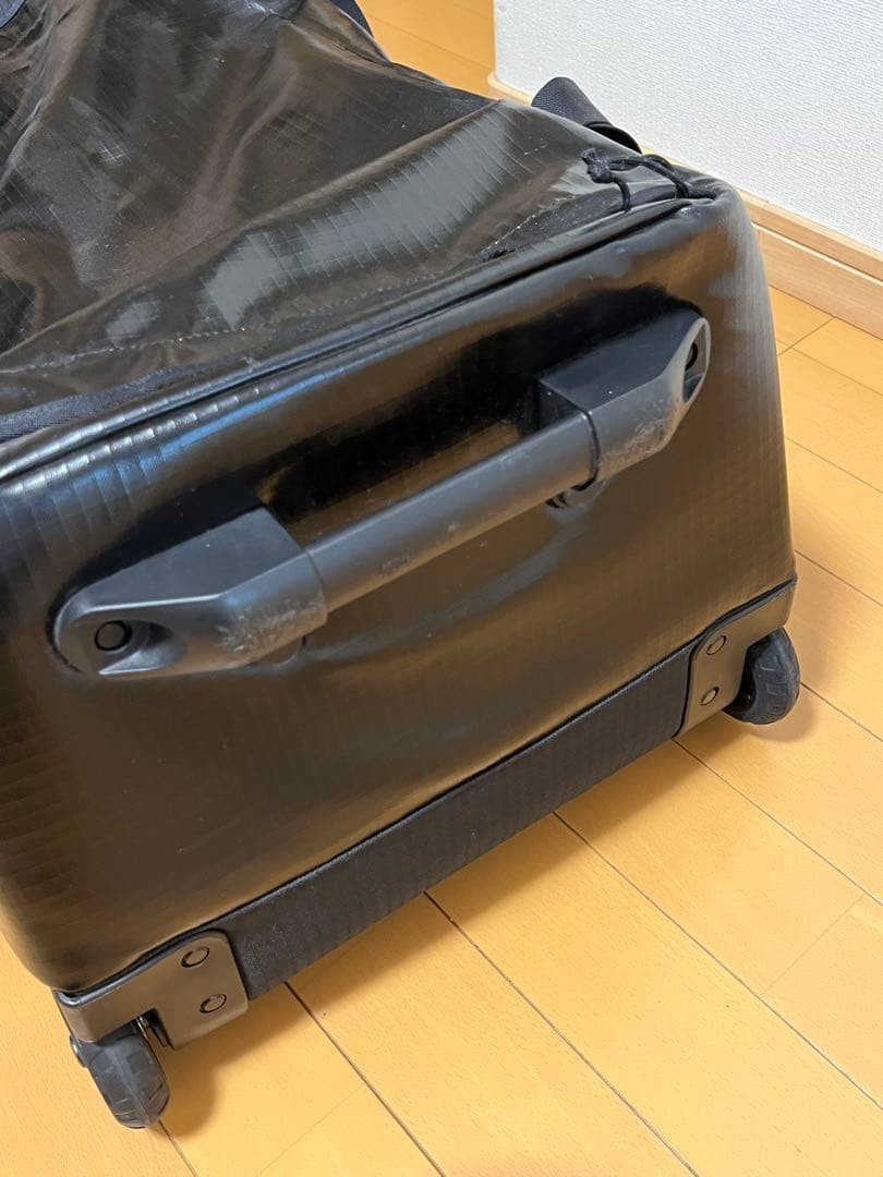 Patagonia 70-90L Black Boston Bag with Wheels and Telescopic Handle thumbnail 6