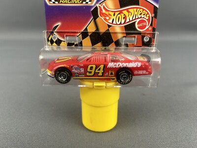 Hot Wheels 1998 Bill Elliot #94 McDonald's Reese's Racing Taurus 1