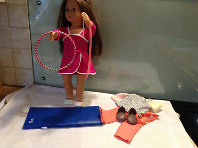 UNSERE GENERATION PUPPE MIT EXTRA LEAPS & BOUNDS OUTFIT - TOP ZUSTAND