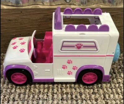Mattel Polly Pocket Cuddle 'n' Care Mobile Veterinary Clinic VAN - Main Image