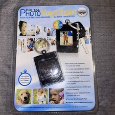 Innovage Digital Photo Keychain 8Mb 60 photos 1.4" LCD Screen 2007 Sealed