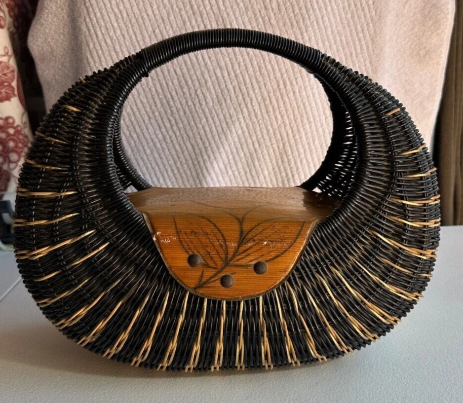 Wicker Woven Basket Telephone Purse Hard Shell Wood Beads Burned Butterfly 1970s - Image 4 of 4