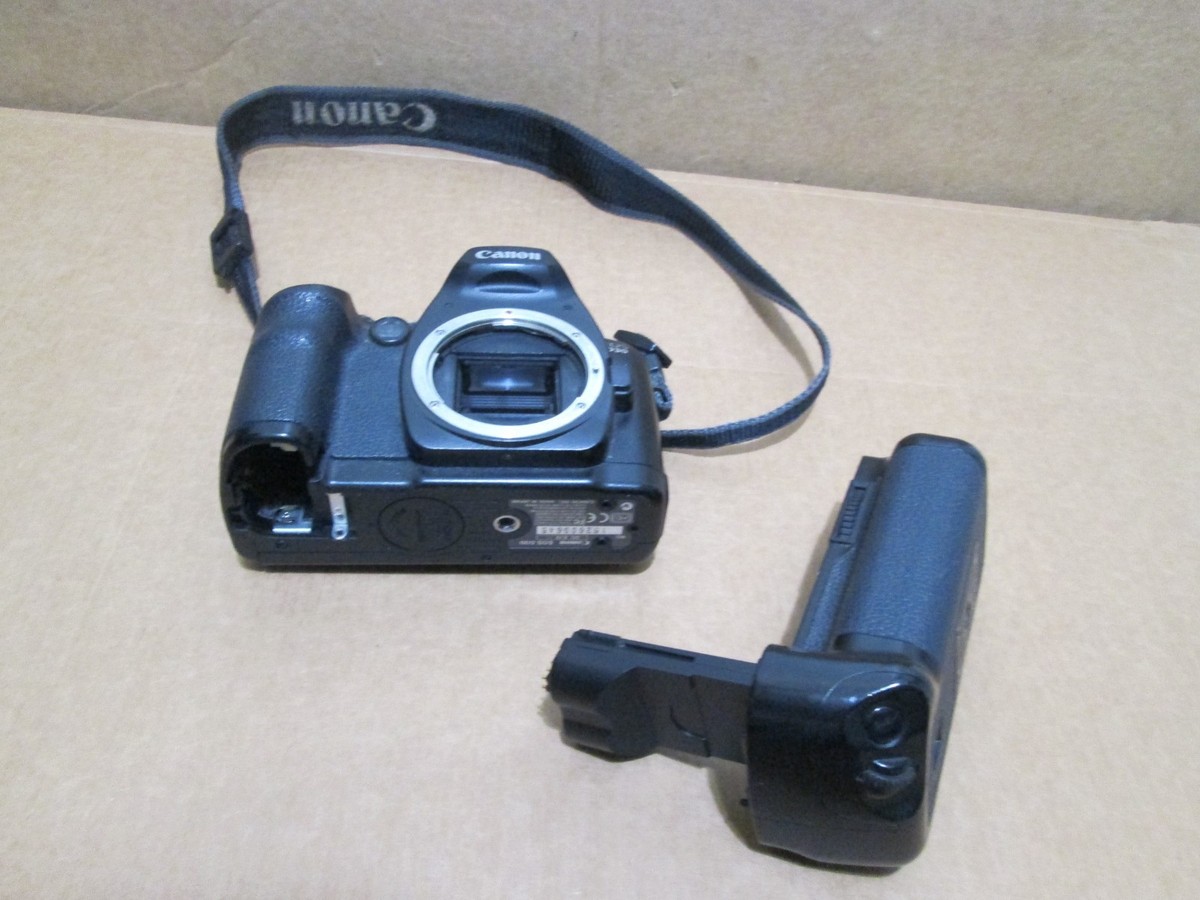Canon EOS D30 3.1MP Digital SLR Camera (Body Only) w/ Battery Grip