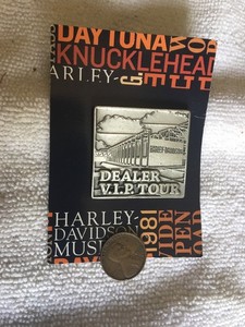 Harley Davidson Museum Dealer V.I.P. Tour Pin - New on Card