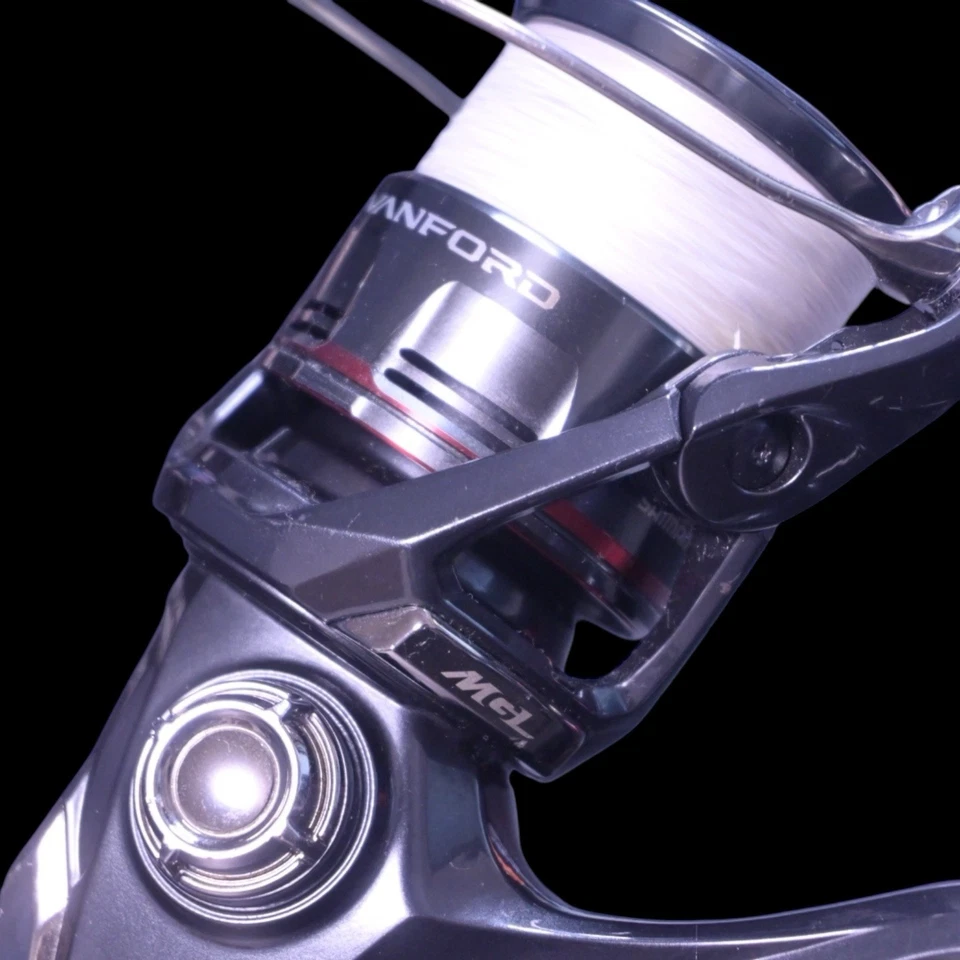 Carrete giratorio Shimano 24 Vanford 3000MHG envío usado JAPÓN Foto 3 de 4