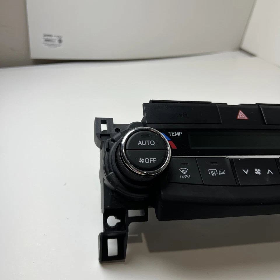 2017 TOYOTA CAMRY HYBRID AC HEATER TEMPERATURE CLIMATE CONTROL 55900-06300 OEM - Image 3 of 4