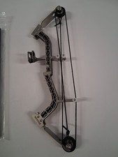 NEW ARCHERY SET Mini Compound Bow 10  Stainless Steel 10 ARROW LOT Shooting Gift