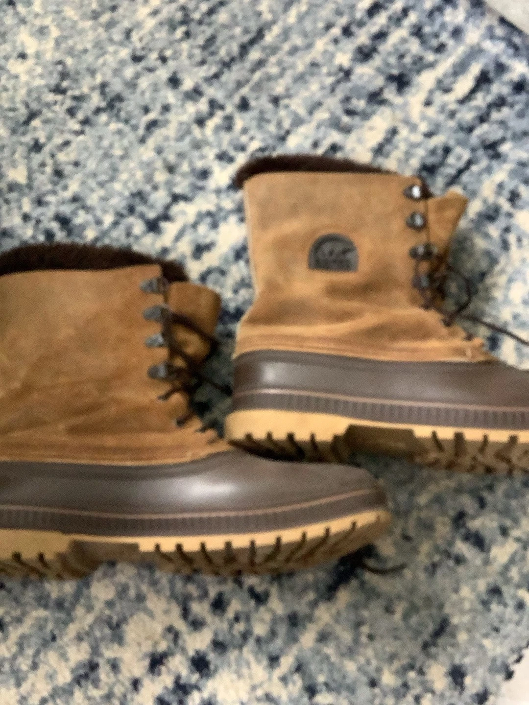 Sorel Caribou Boots in Classic Tan Leather Great Condition in Men's Size 12
