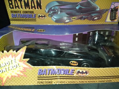   Batman Remote Control Batmobile #4431 w/Turbo Sound Toy Biz  