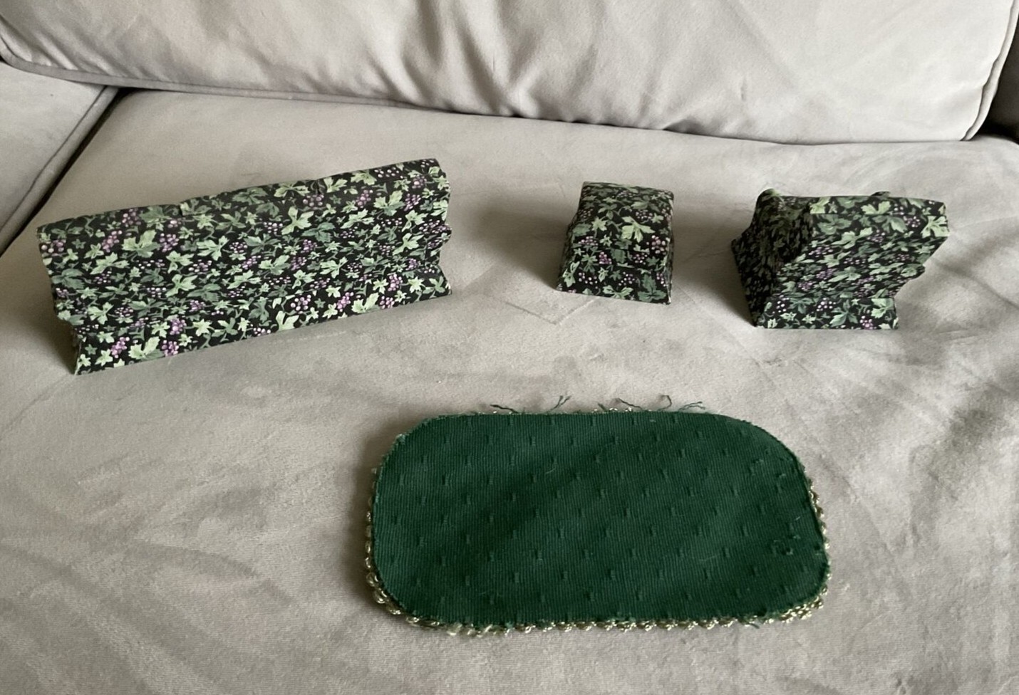 Dollhouse Miniature Living Room Furniture Sofa, Chair, Ottoman, And Rug Set of 4