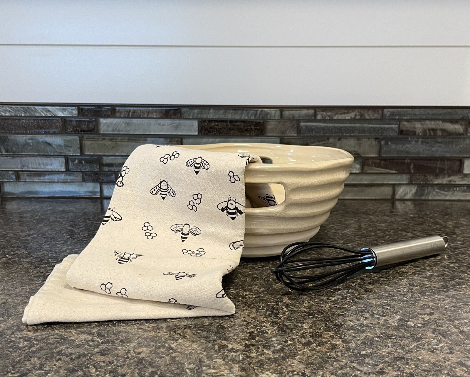 Bumble Bees Natural Flour Sack Tea Towel, The High Fiber Kitchen Towel