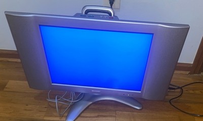 Sharp AQUOS LC-20B2UA 20  LCD TV Retro Gaming Tested w/ AC Adapter No Remote
