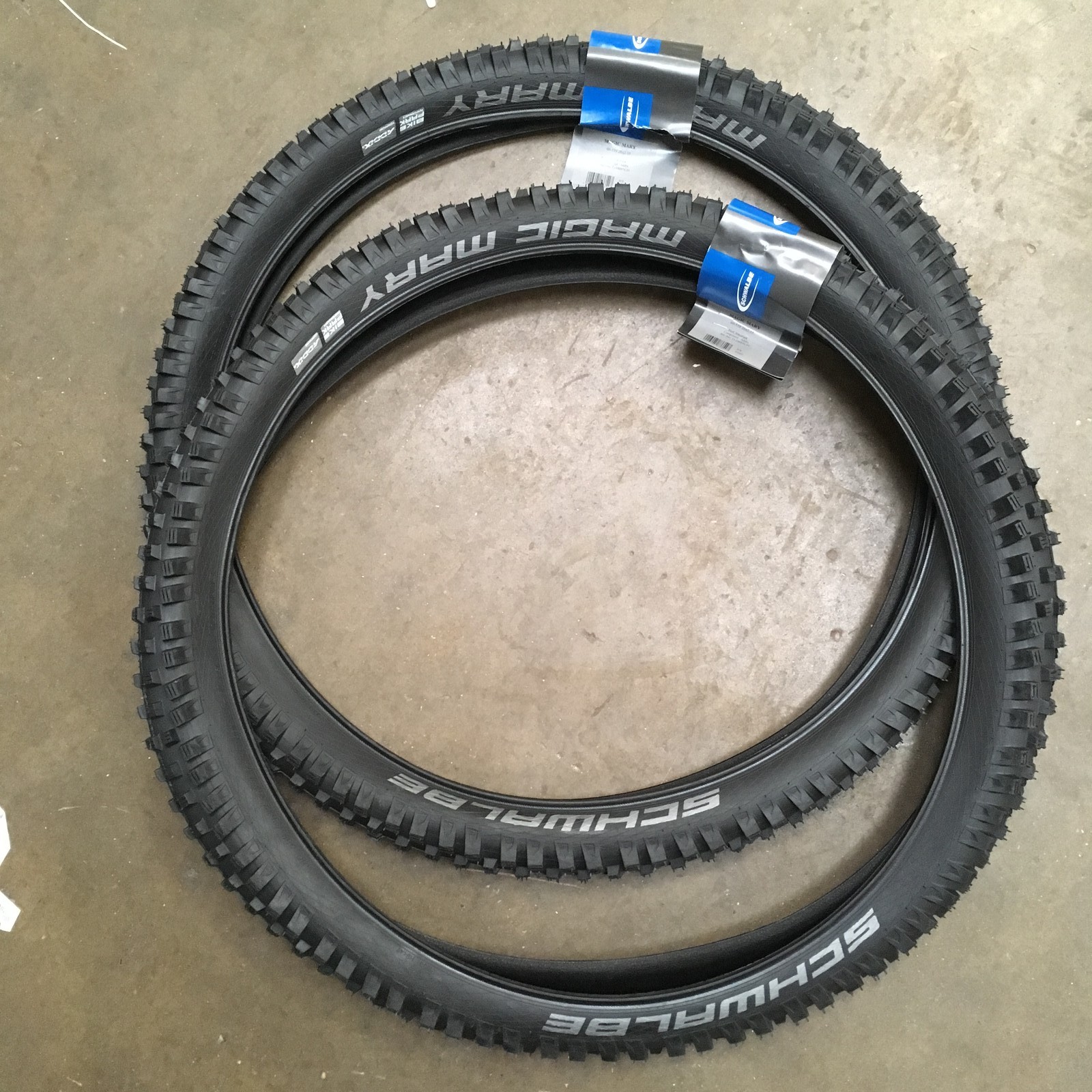 26"" Bike Tyre Schwalbe Magic Mary Bike Tyres 26 x 2.35 Addix BikePark Wire x 2