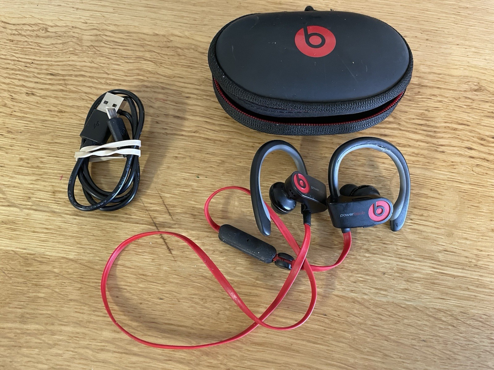 Beats - Powerbeats2 Wireless Bluetooth Earbud Headphones B05