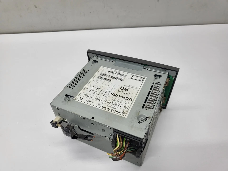 Opel Meriva A - Autoradio Radio CD Player 13292090 code fehlt (11) - Bild 4 von 4