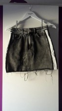 neuwertigen Highwaist Distressed Rock in grau...