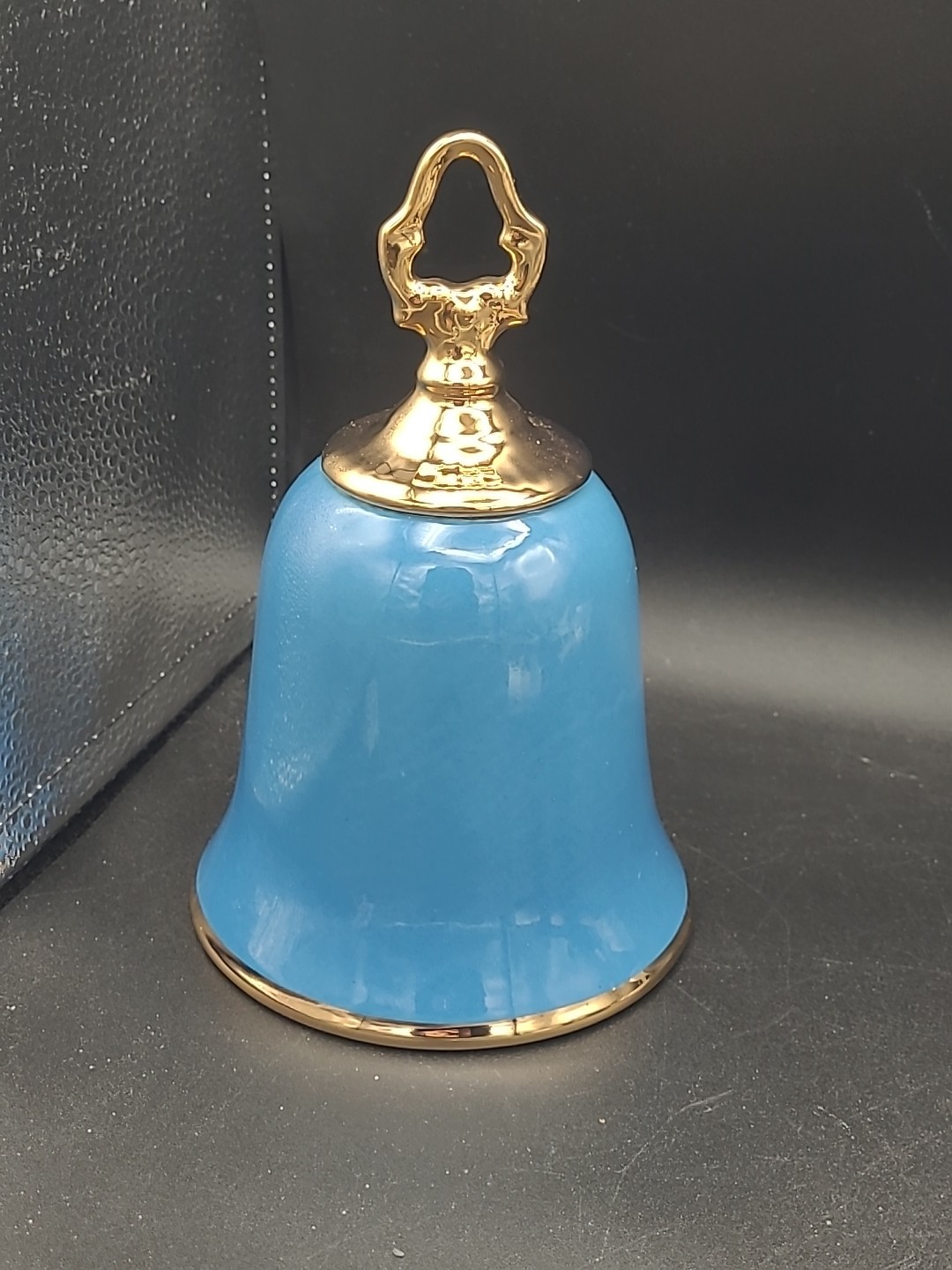 1988 Jim Beam Distillery, Co. Christmas Bell Snowflake ~ EMPTY ~ IN ORIGINAL BOX