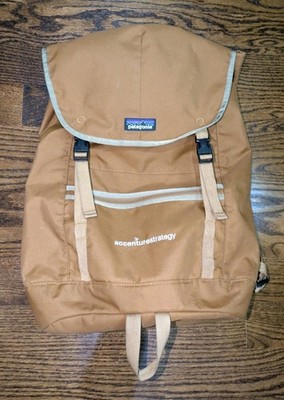 Patagonia Arbor Classic Back Pack 20'' Brown Tan Clean & Used w/ Brand Hiking Vtg