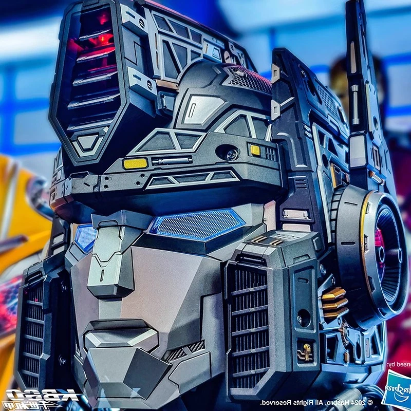 Casco LED portátil eléctrico/control por voz Killerbody Optimus Prime G1 utilería Foto 3 de 4