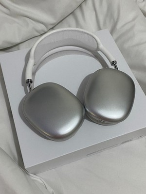 Apple AirPods Max w/ Smart Case Silver Wireless Bluetooth Over-Ear Headphones
