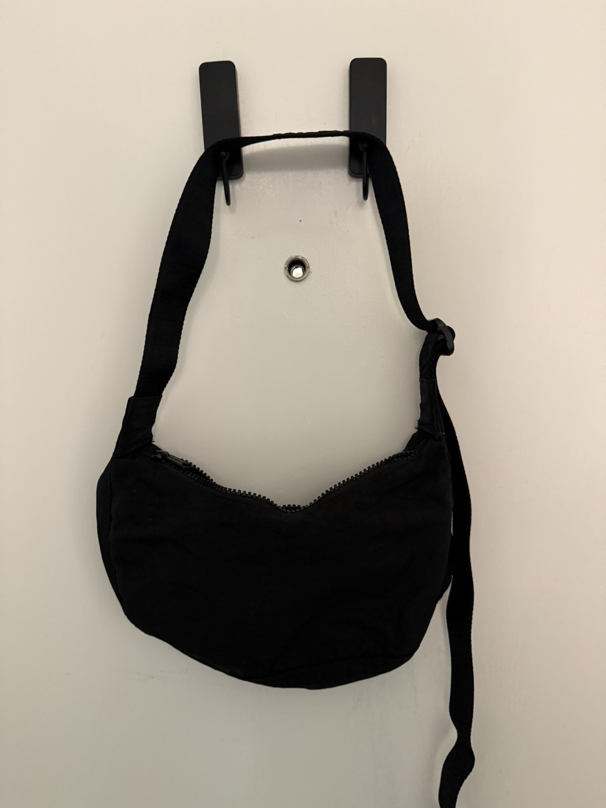 Baggu Small Nylon Crescent Bag in Black