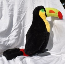 FAO Schwarz 2016 Toucan Plush Tropical Bird Stuffed Animal Toys R Us 