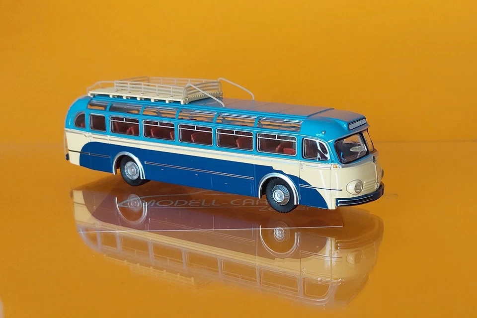 Brekina 50506 Mercedes-Benz O 6600 H, Dachgepäckträger, hellblau/ beige 1:87 NEU - Bild 1 von 1