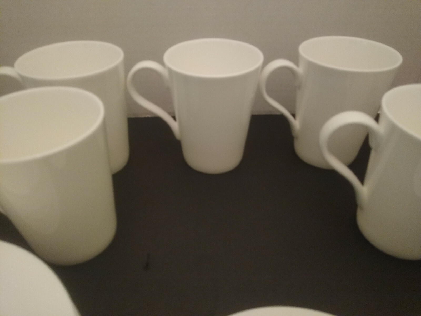 RED VANILLA PURE VANILLA 8 CUPS MUGS 8 BREAD & BUTTER PLATE 7" FINE BONE CHINA