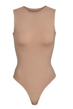 ESSENTIAL CREW NECK SLEEVELESS BODYSUIT