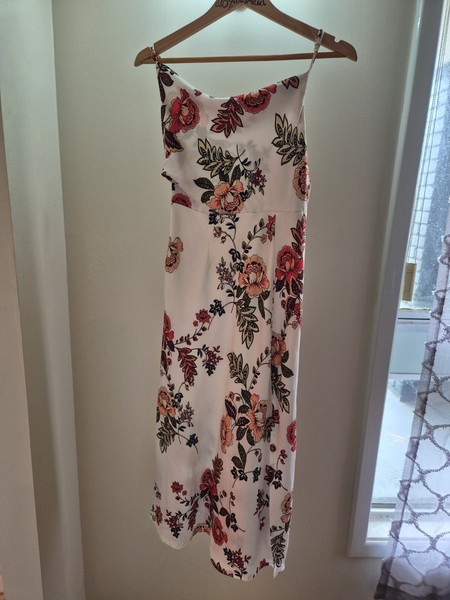 Here Comes the Sun Dress Size 10 WhiteFloral Midi Slip Party cocktail
