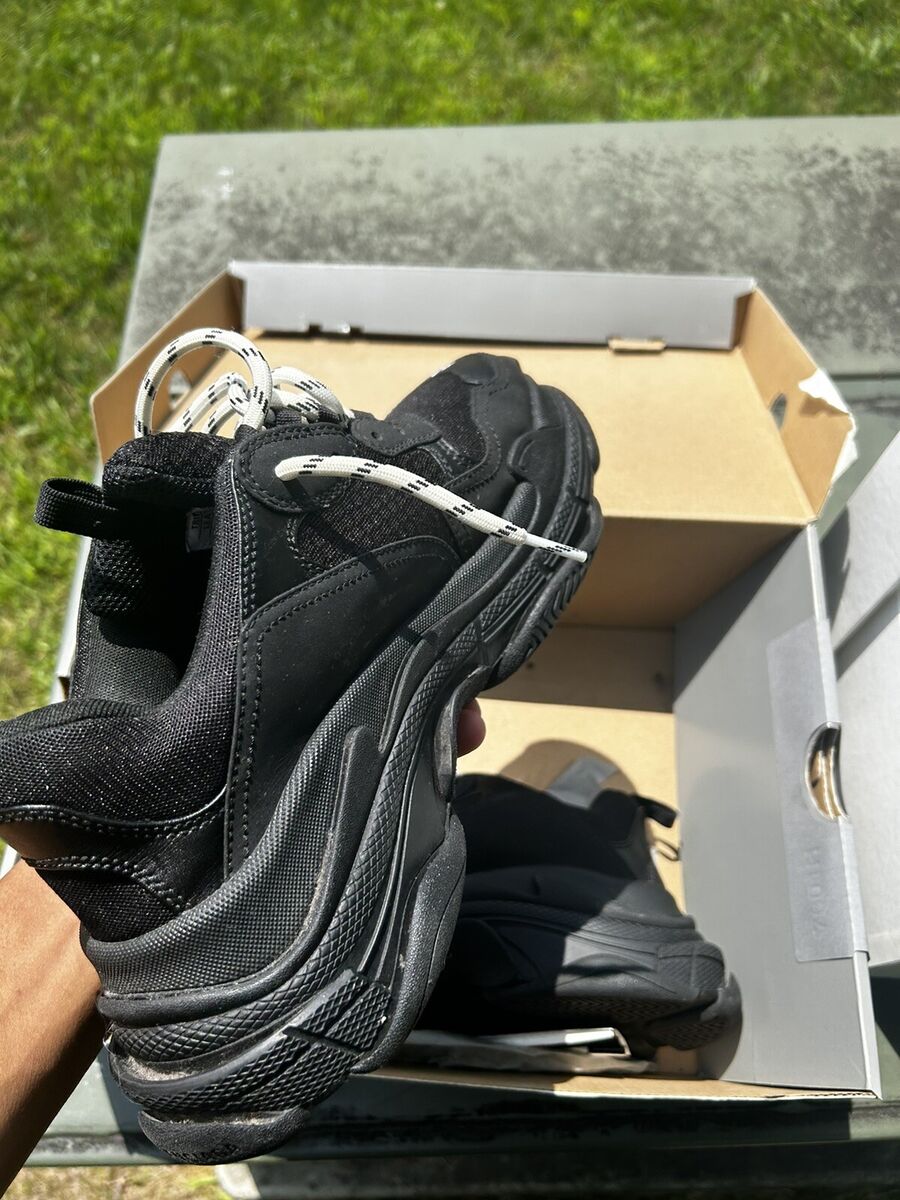 Size 10 - Balenciaga Triple S Sneaker 2020 Black for sale Size 10 - Balenciaga Triple S Sneaker 2020 Black for sale