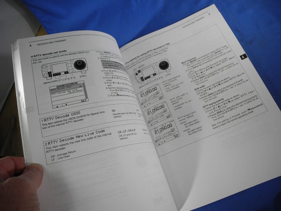 Icom IC-7000 HF/VHF/UHF Transceiver Instruction Manual (ORIGINAL, NOT A COPY!) - Image 3 of 4