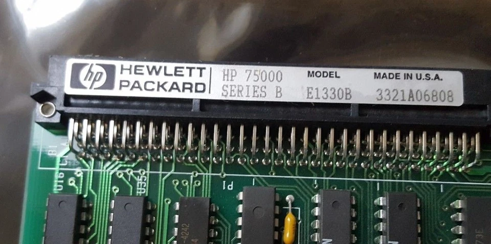 HP/AGILENT 75000 SERIES B E1330B VXI Quad 8-Bit Digital I/O Module (BR2.4B2) - Bild 2 von 4