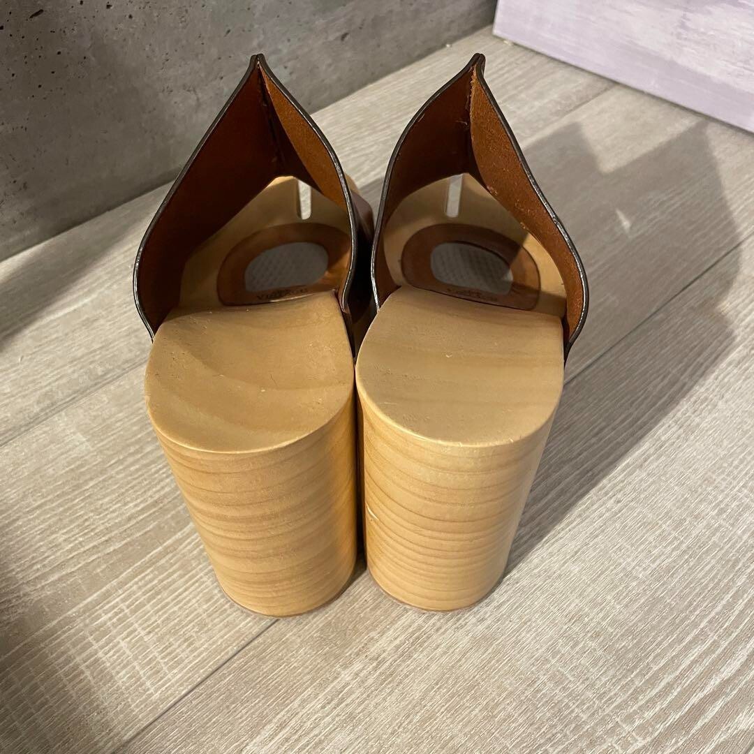 【関税&送料込】Maison Margiela Sandalo Tabi Maison Margiela Tabi Leather Sandals | Black | FARFETCH