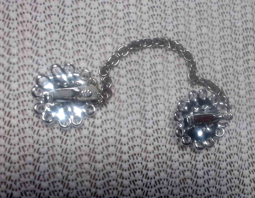 vintage sweater clip floral rhinestones chrome 5-inch chain 7 inch overall - Picture 5 of 5