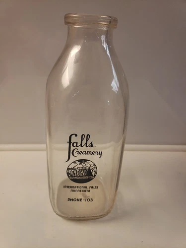 Vintage Falls Creamery Glass Milk Bottle International Falls Minnesota