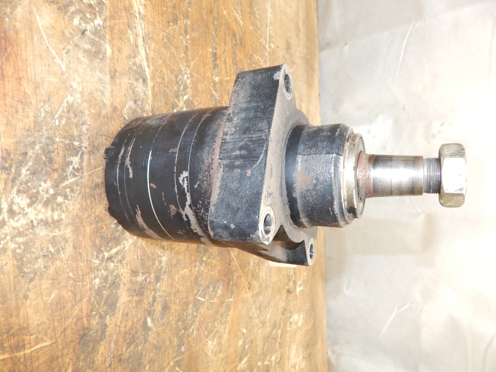 John Deere 757 ZTrak Hydraulic Wheel Motor TCA17739, TCA12678 eBay