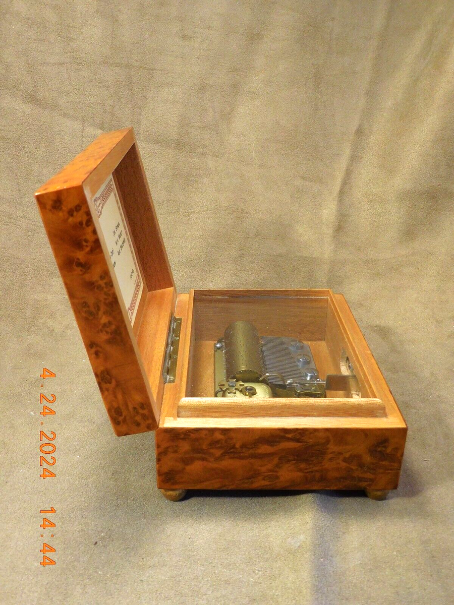 RARE & EXQUISITE REUGE 3 TUNE 36 NOTE THUYA WOOD MUSIC BOX RARE & EXQUISITE REUGE 3 TUNE 36 NOTE THUYA WOOD MUSIC BOX