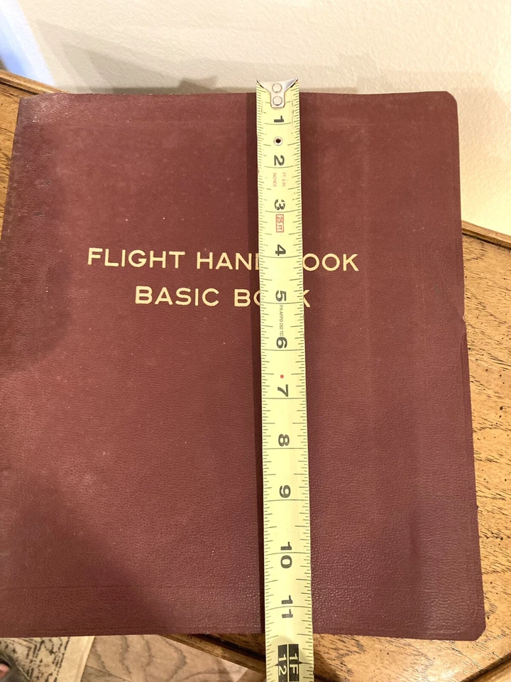 Vintage Lockheed T-33A Flight Hand Book, Basic Book. August 27, 1958 Foto 3 de 4