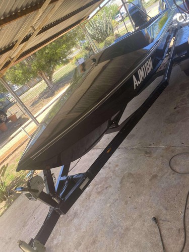Ski Boat - Picture 4 of 4