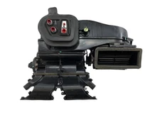 2020 GMC Terrain SLE Heater Core Box Assembly W/ Evaporator Blend Door Motor OEM