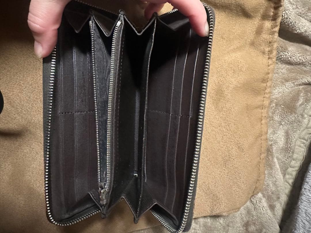 ❤️GUCCI❣️❤️Rare Python round zipper long wallet - image 9