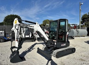2020 BOBCAT E26 - ENCLOSED AC/HEAT - LOW HOURS - GREAT TRACKS - HYDRAULIC THUMB