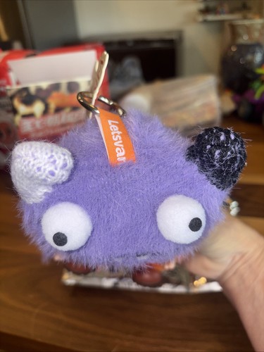 WAKUKU Fuzzy Trendy Fun Party Series Plush - Letsvan - Picture 3 of 12