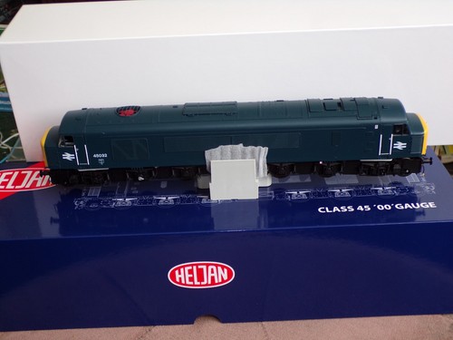 Heljan Spur 00 BR blau Class 45/0 45032 (Domino Headcodes) DCC ready | Condition: New