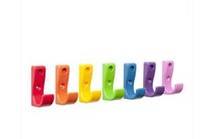 Juego Toughook 7 ganchos arco iris para niños - mide 2,125" de alto. Nuevo, fuerte, duradero