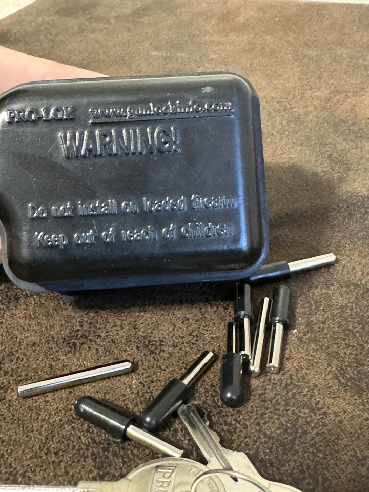 Pro-Lok Gunlok Trigger Lock Gun Lock Child Gun Safety - EXCELLENT With 2 Keys - Image 3 of 3